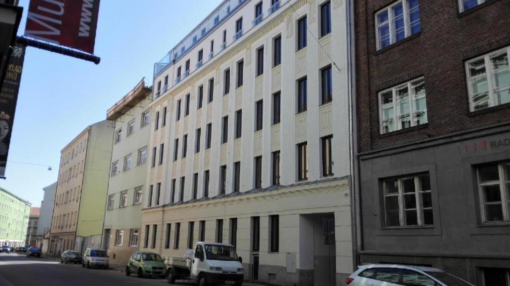 Apartmans In The Center With Privat Parking Apartment Brno Exterior photo